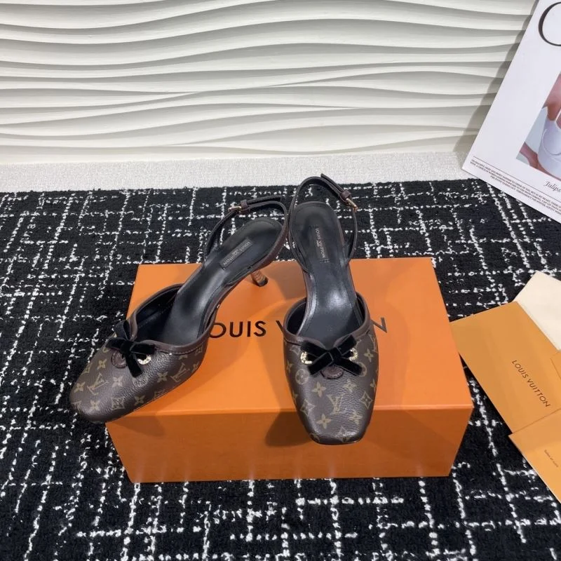 OnTrend Louis Vuitton Sandals 31899