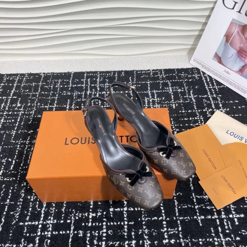 OnTrend Louis Vuitton Sandals 31899