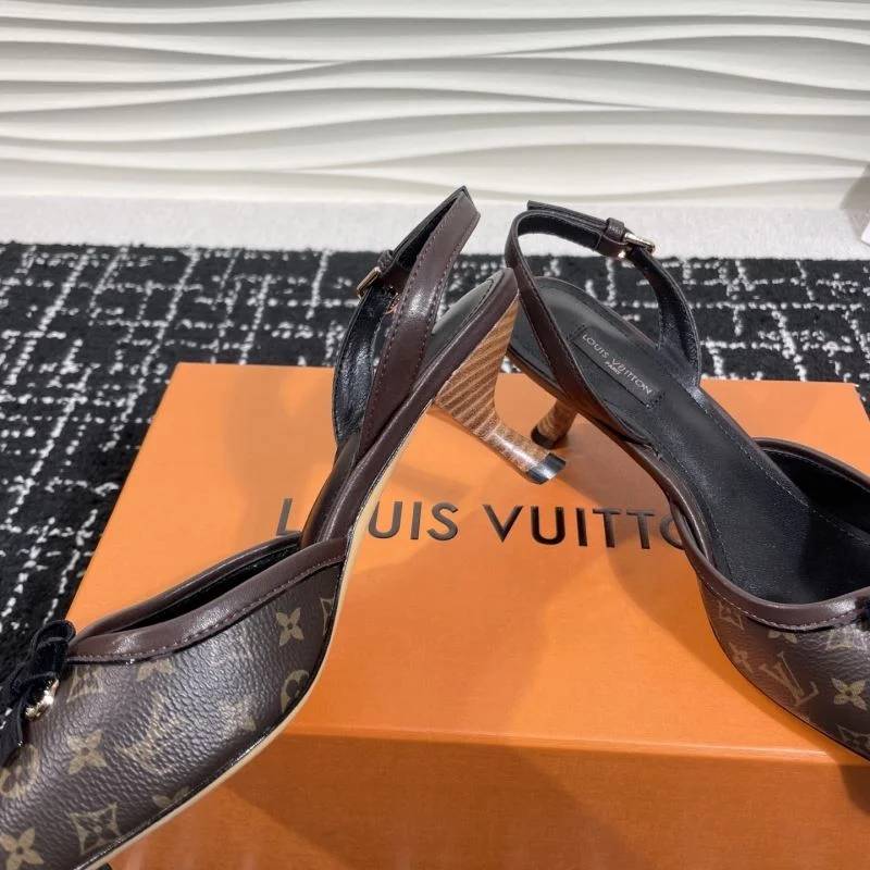OnTrend Louis Vuitton Sandals 31899