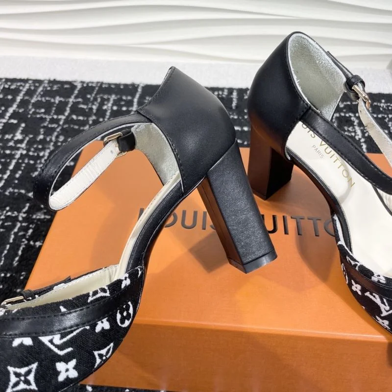 WeatherProof Louis Vuitton Sandals 31917