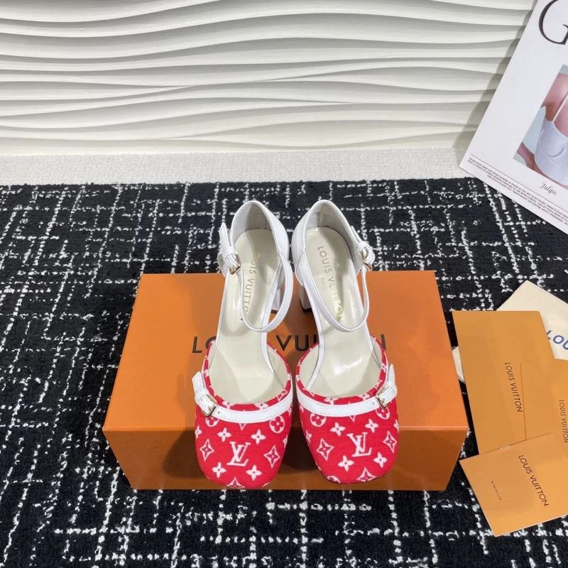 Unisex Louis Vuitton Sandals 31921