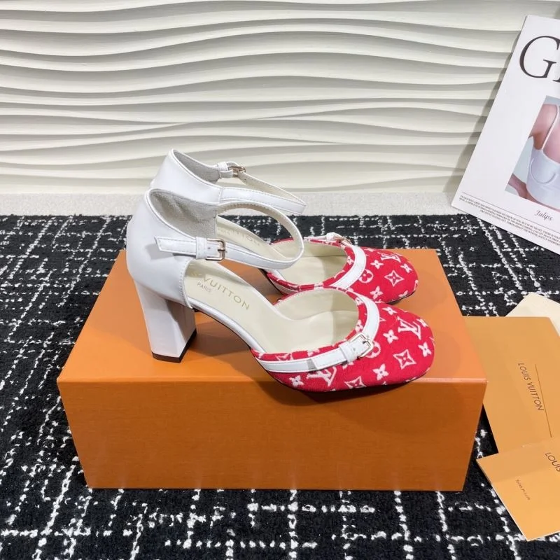 Unisex Louis Vuitton Sandals 31921