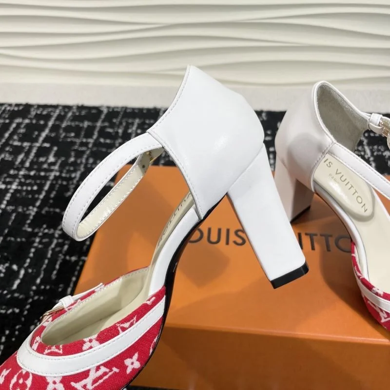 Unisex Louis Vuitton Sandals 31921