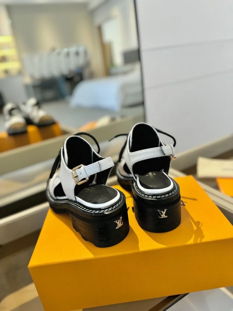 Louis Vuitton Sandals Supportive 31906