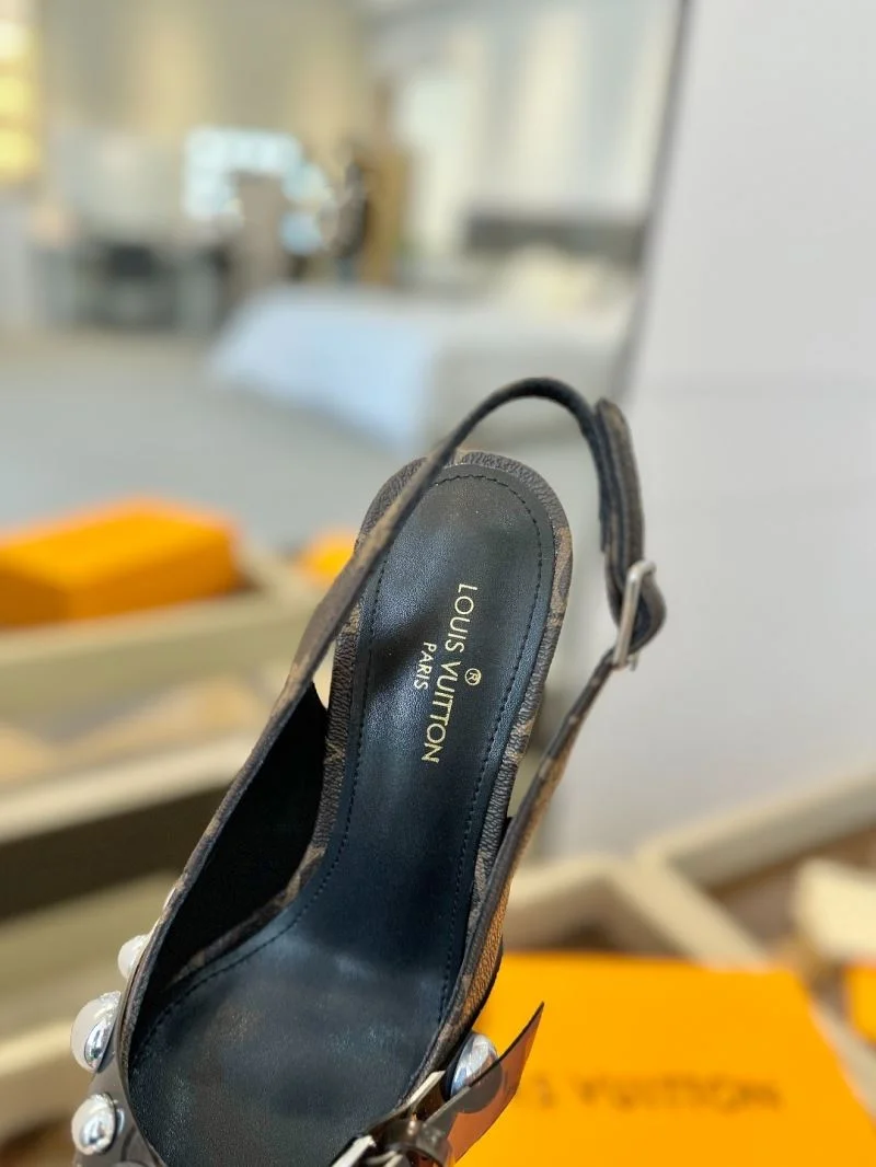 Louis Vuitton Sandals Trendsetting 31920