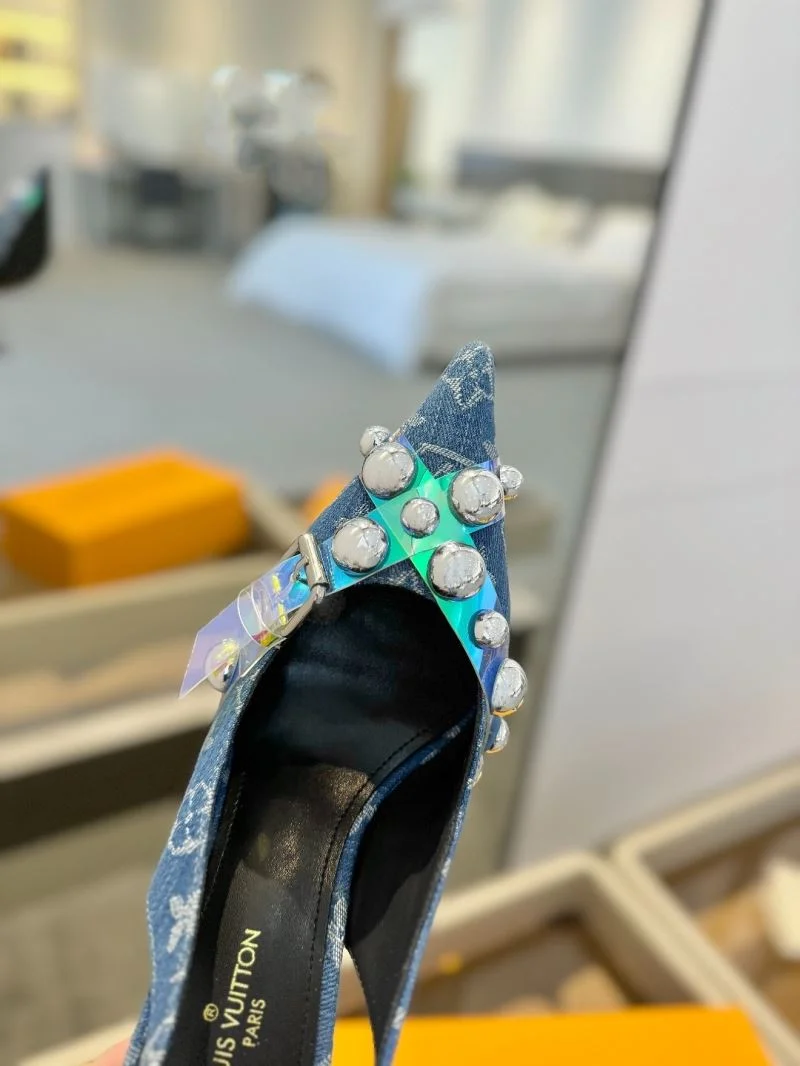 Louis Vuitton Sandals Vibrant 31896