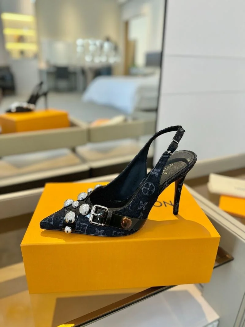 Louis Vuitton Sandals Casual 31898