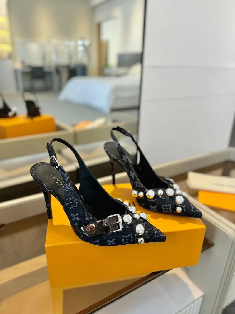 Louis Vuitton Sandals Casual 31898