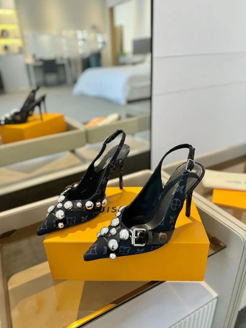 Louis Vuitton Sandals Casual 31898