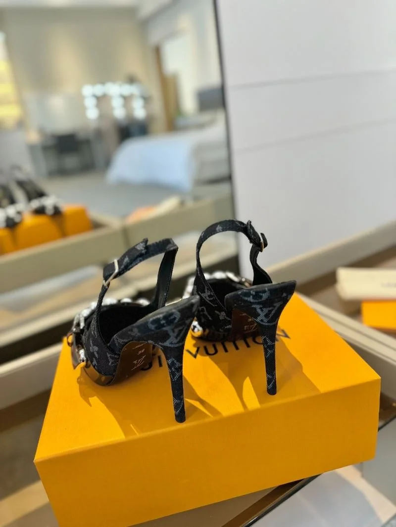 Louis Vuitton Sandals Casual 31898