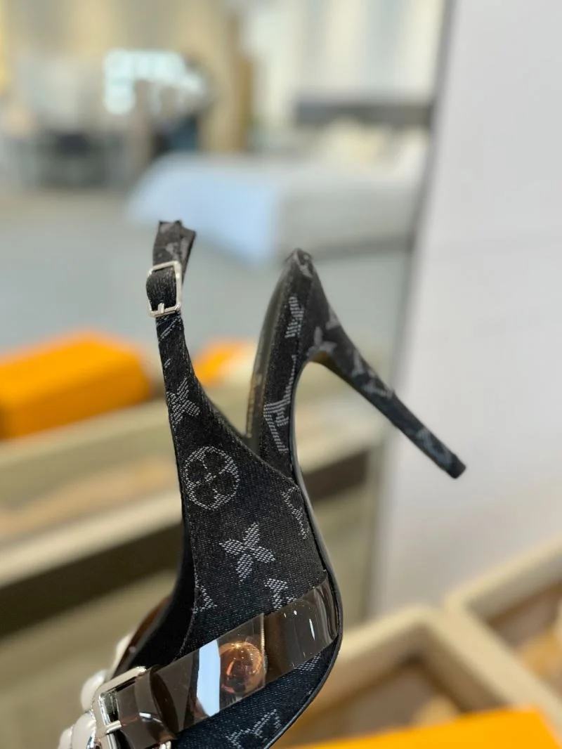 Louis Vuitton Sandals Casual 31898