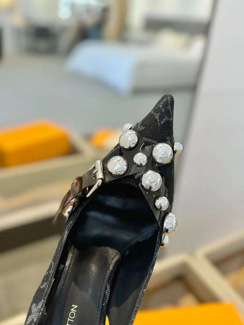 Louis Vuitton Sandals Casual 31898