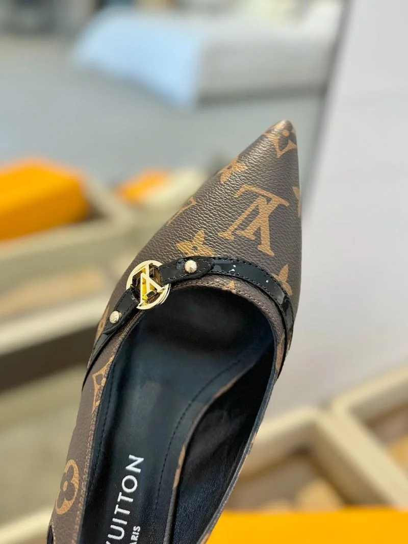Attractive Louis Vuitton Sandals 31888