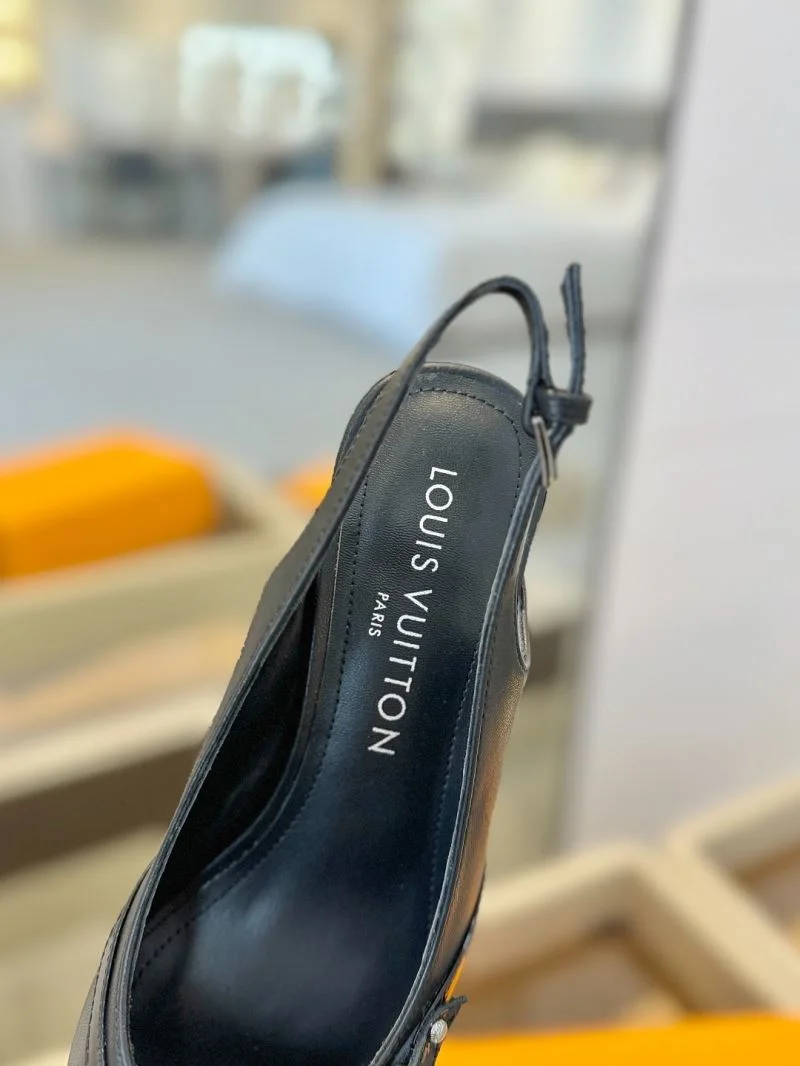 Louis Vuitton Sandals ModernLook 31897
