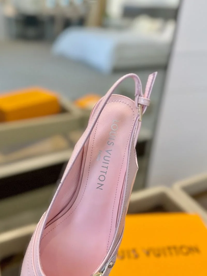 Resilient Louis Vuitton Sandals 31895