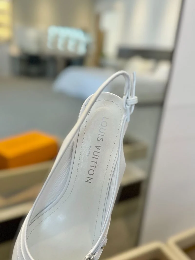 Bold Louis Vuitton Sandals 31892