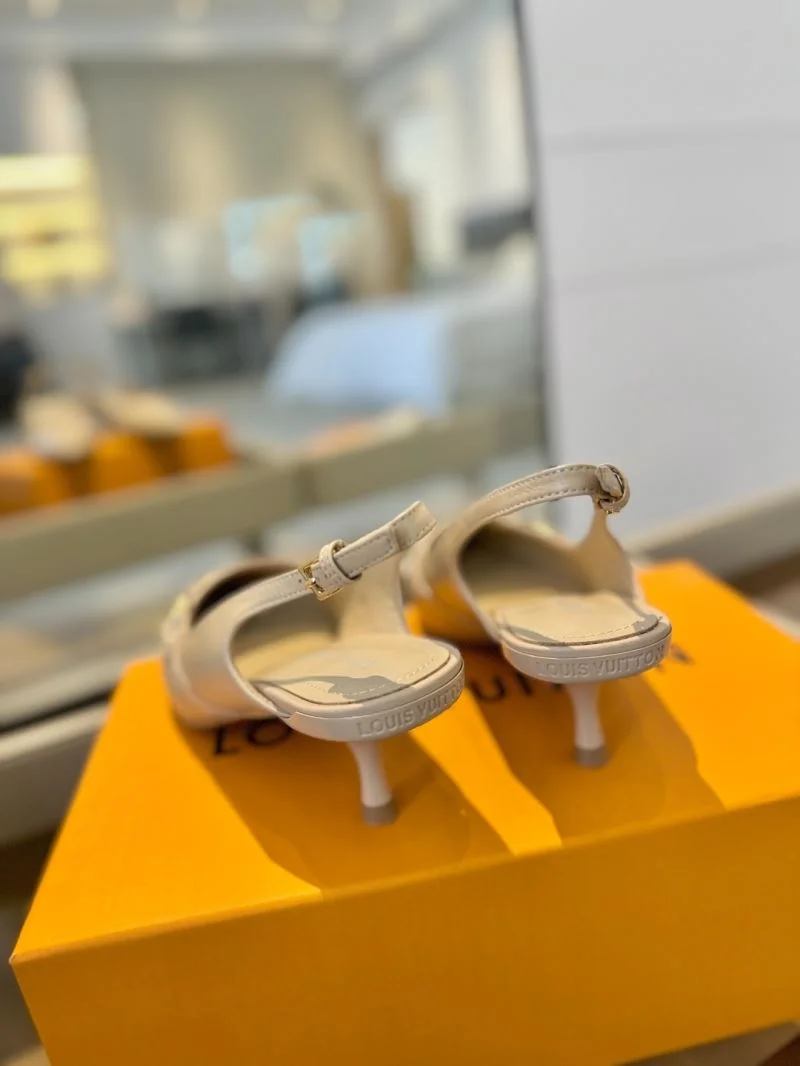 WaterResistant Louis Vuitton Sandals 31894