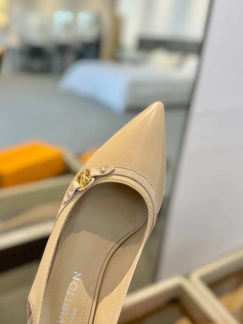 WaterResistant Louis Vuitton Sandals 31894