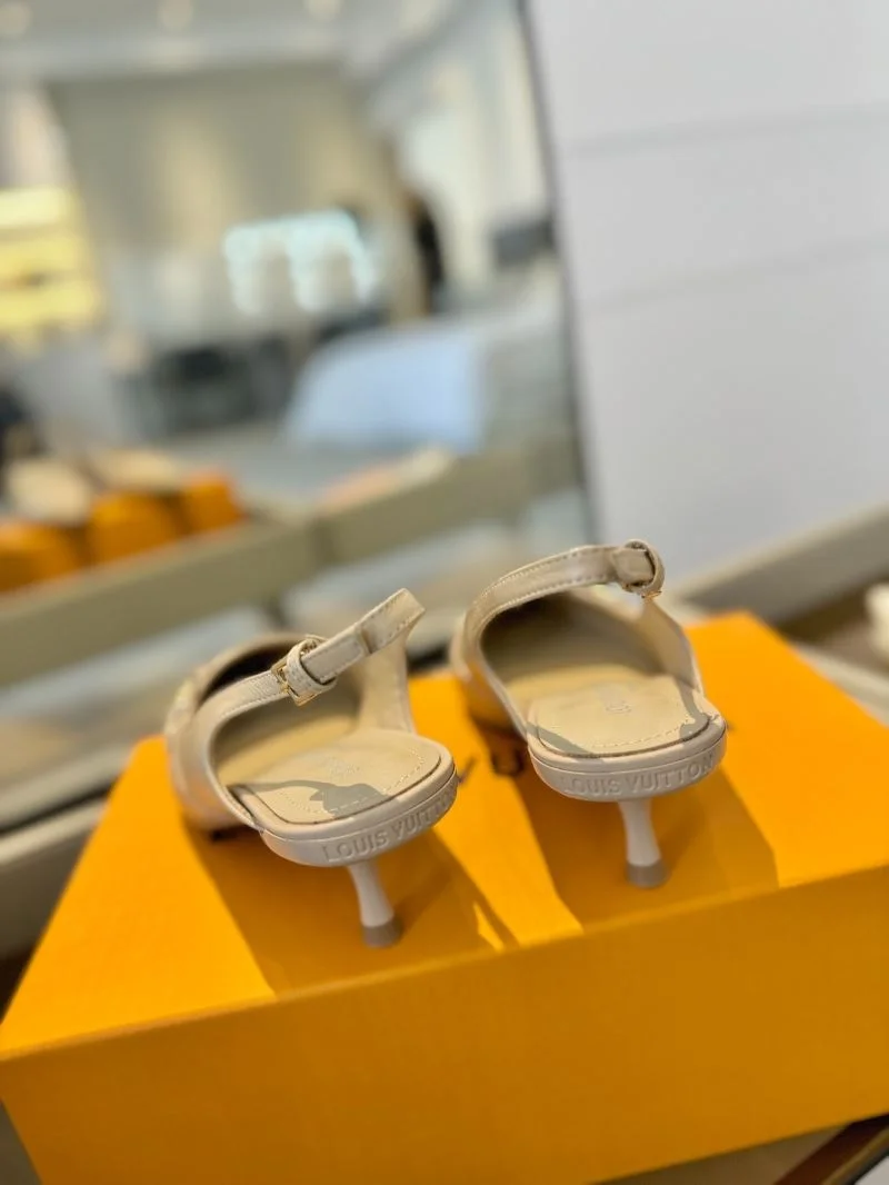 WaterResistant Louis Vuitton Sandals 31894