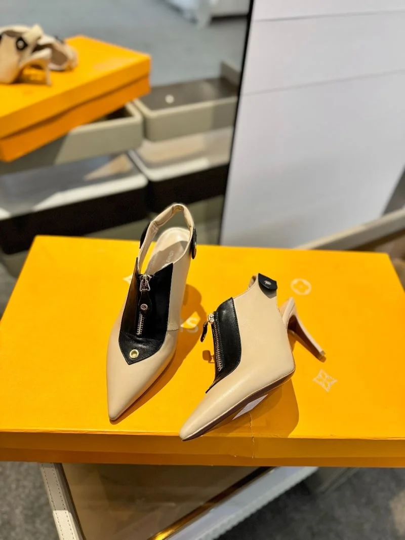 Louis Vuitton Sandals Functional 31885