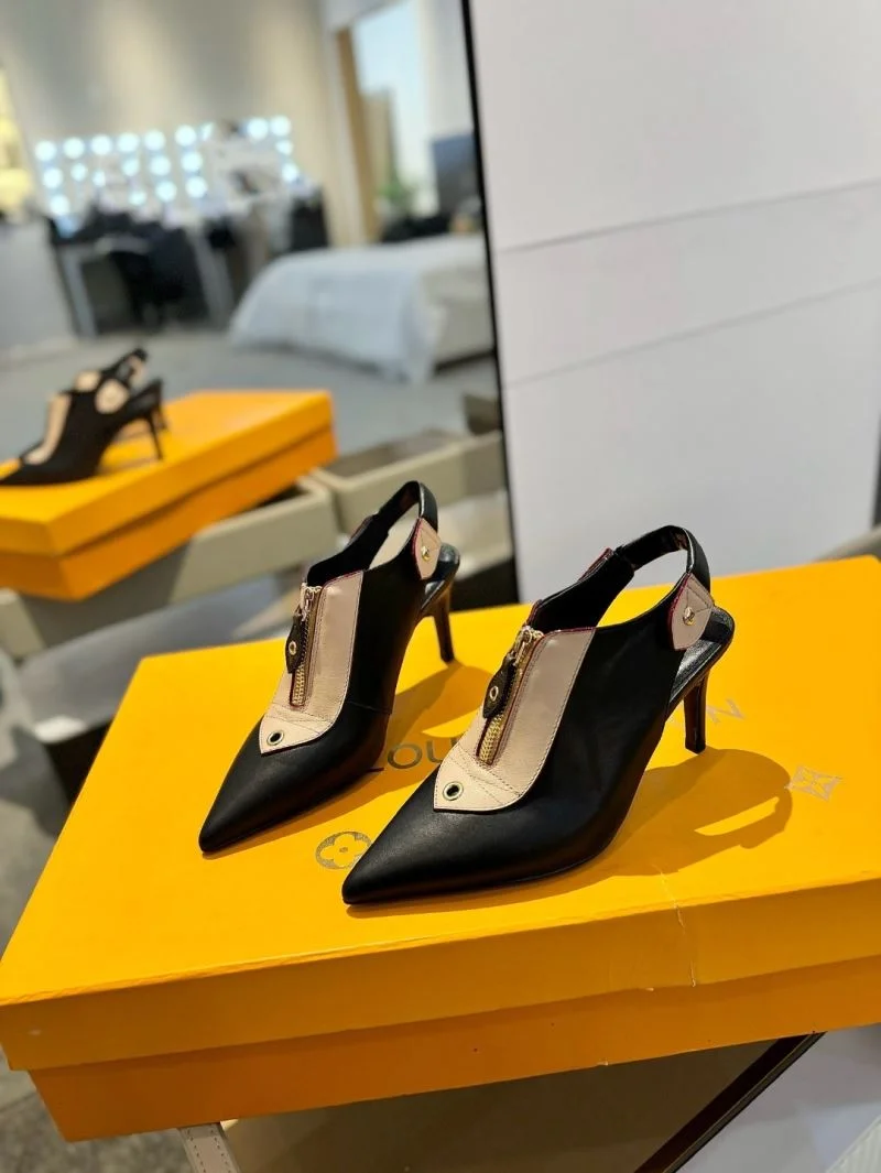 Louis Vuitton Sandals Elegant 31875