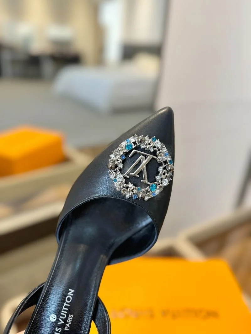 Bold Louis Vuitton Sandals 31873