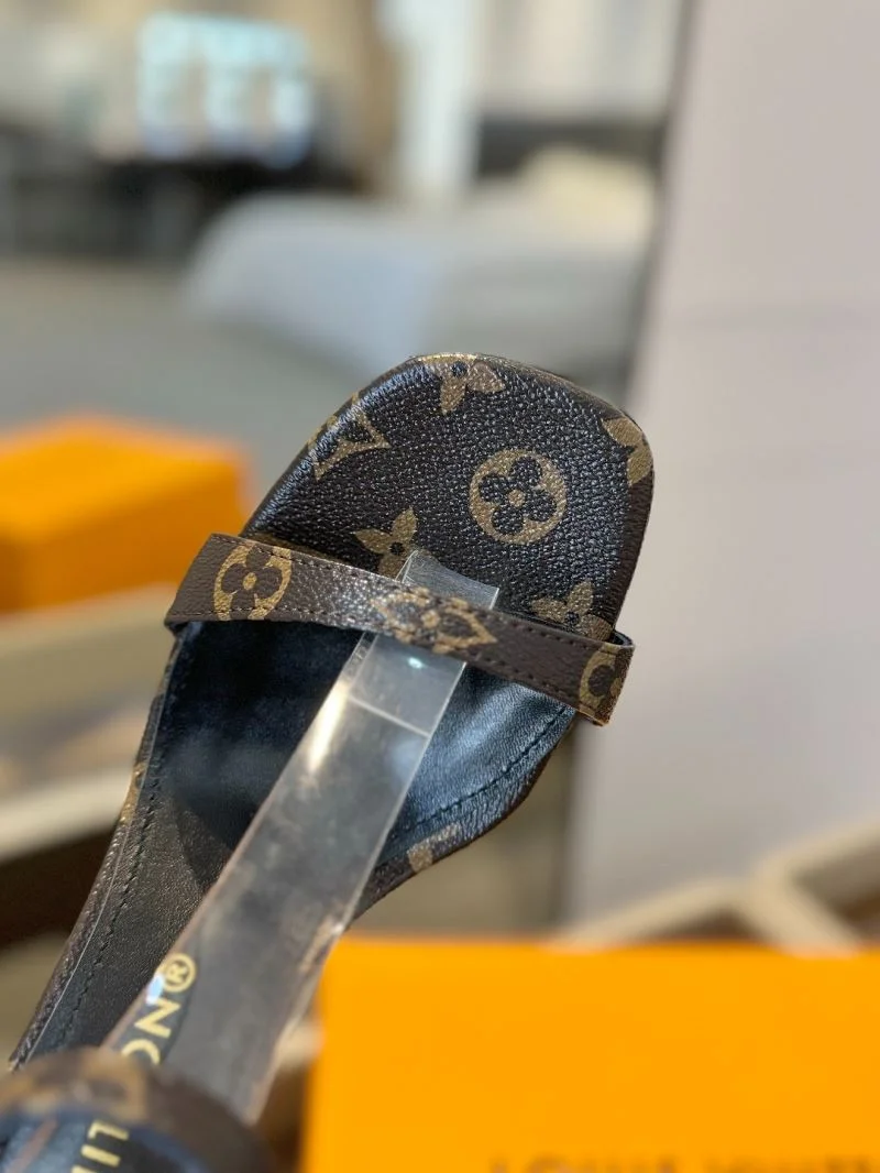 QuickDry Louis Vuitton Sandals 31876