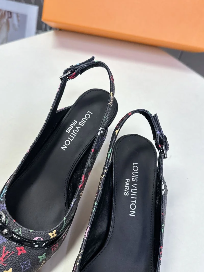 Sporty Louis Vuitton Sandals 31877