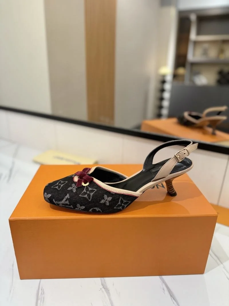 Louis Vuitton Sandals Flexible 31859