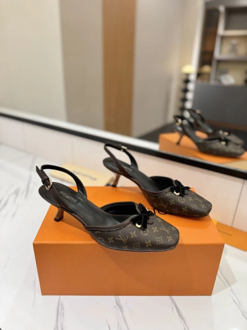Sleek Louis Vuitton Sandals 31874
