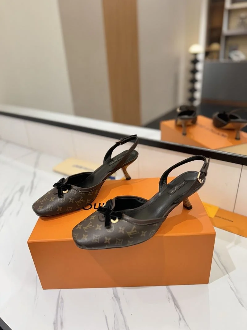 Sleek Louis Vuitton Sandals 31874