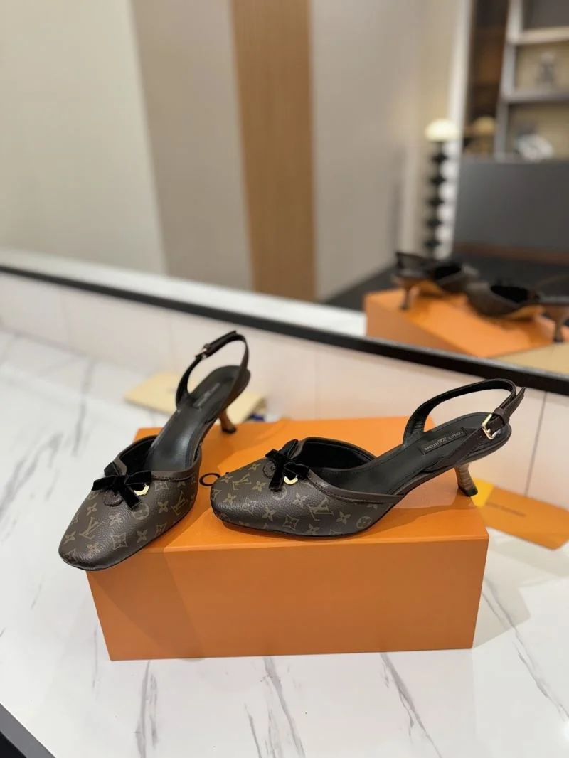 Sleek Louis Vuitton Sandals 31874