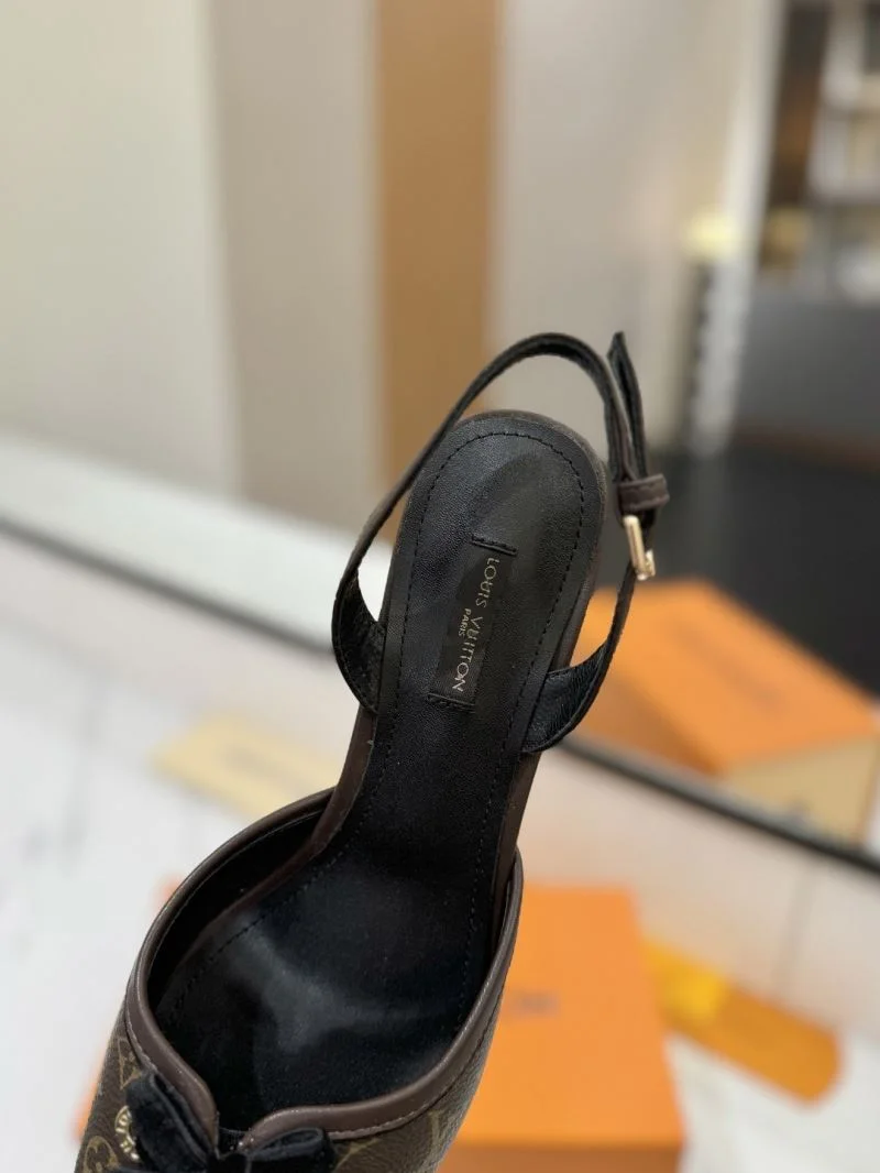 Sleek Louis Vuitton Sandals 31874