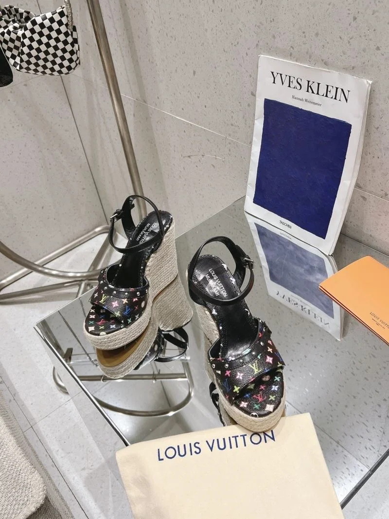 Affordable Louis Vuitton Sandals 33315