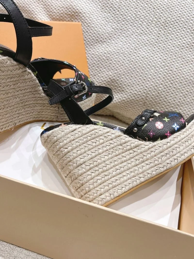 Affordable Louis Vuitton Sandals 33315