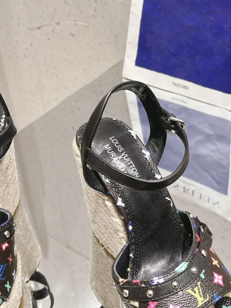 Affordable Louis Vuitton Sandals 33315