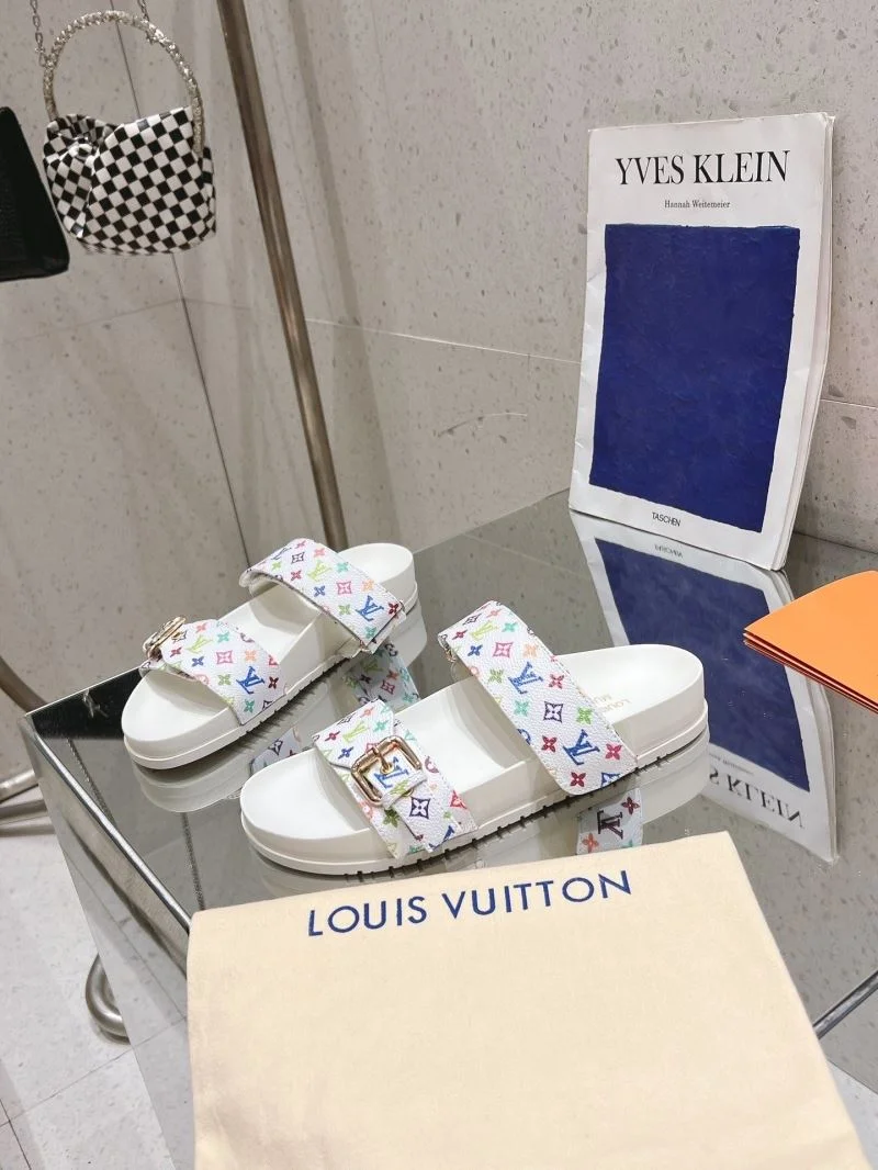 Sporty Louis Vuitton Sandals 33303