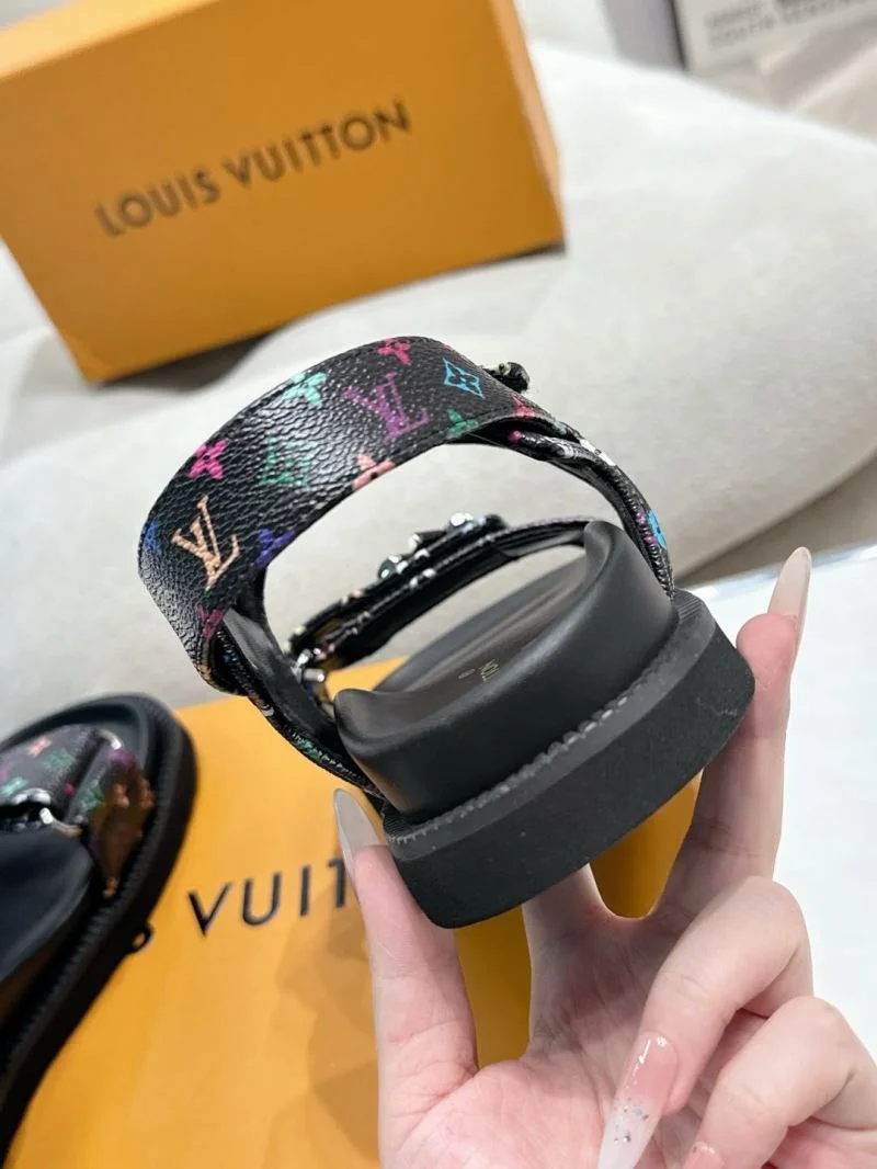 Flexible Louis Vuitton Sandals 33289
