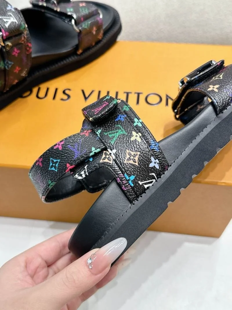 Flexible Louis Vuitton Sandals 33289