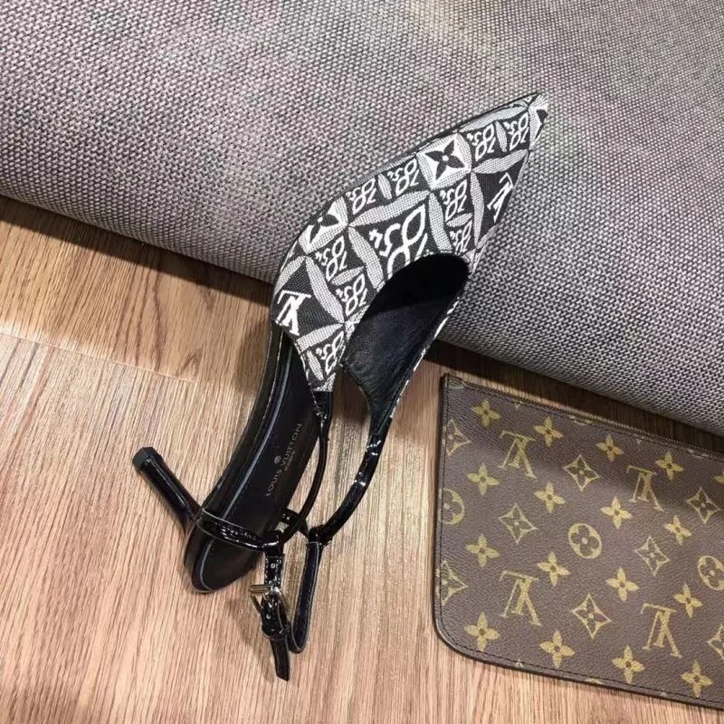 Louis Vuitton Sandals Bold 31166