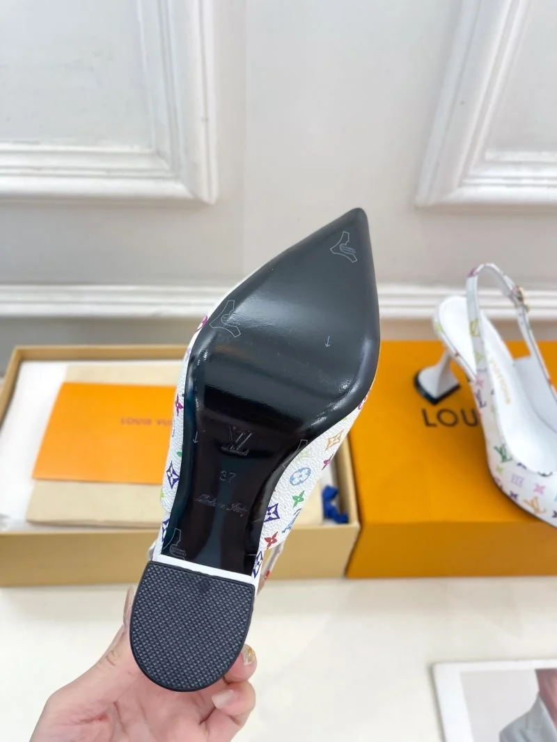 Refined Louis Vuitton Sandals 31155