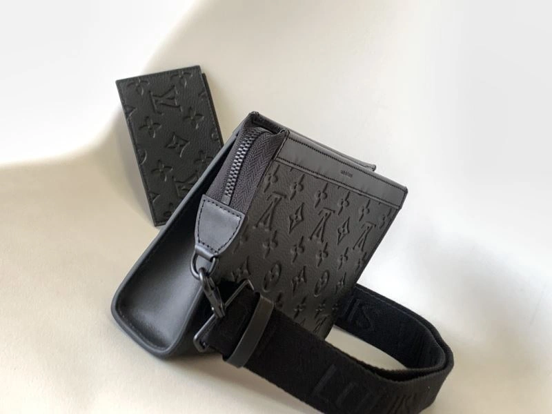 Louis Vuitton Satchel Bags Minimalist 94340