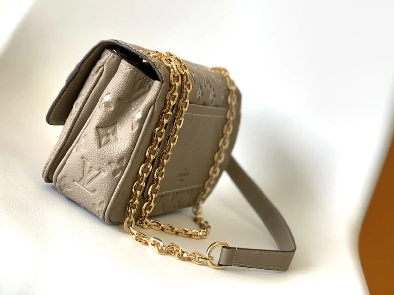 Sleek Louis Vuitton Satchel Bags 94328