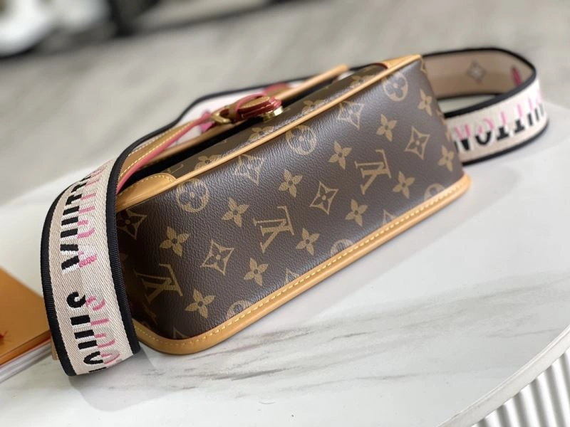 Louis Vuitton Satchel Bags Resilient 94356