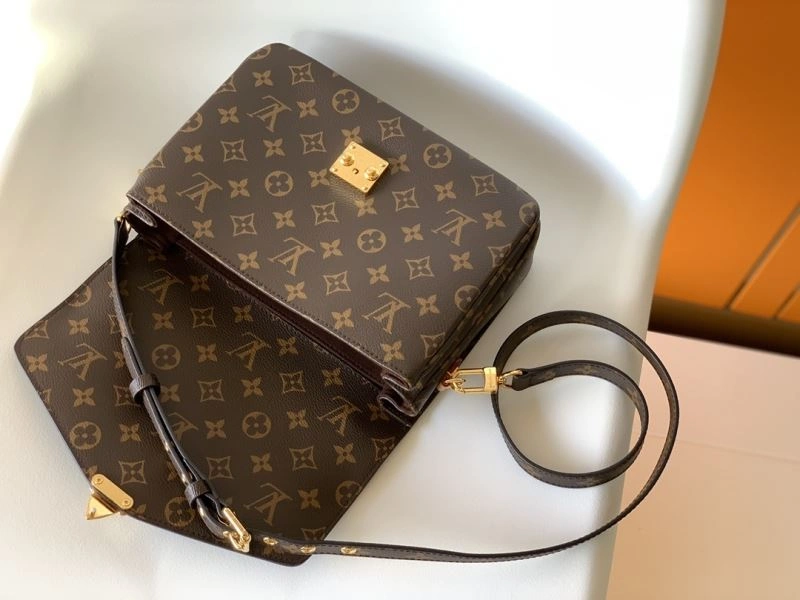 DailyWear Louis Vuitton Satchel Bags 94307