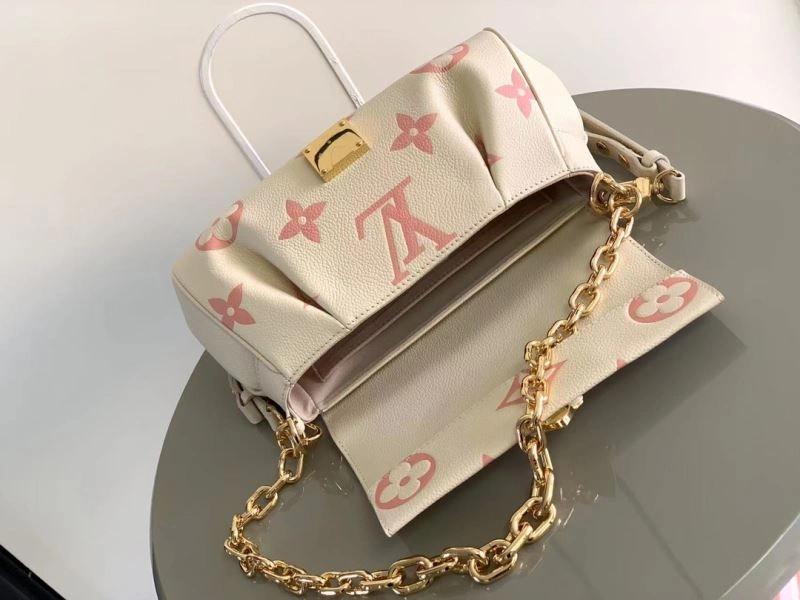 Flexible Louis Vuitton Satchel Bags 94338