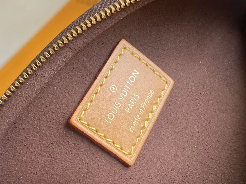 Louis Vuitton Satchel Bags Cozy 94033