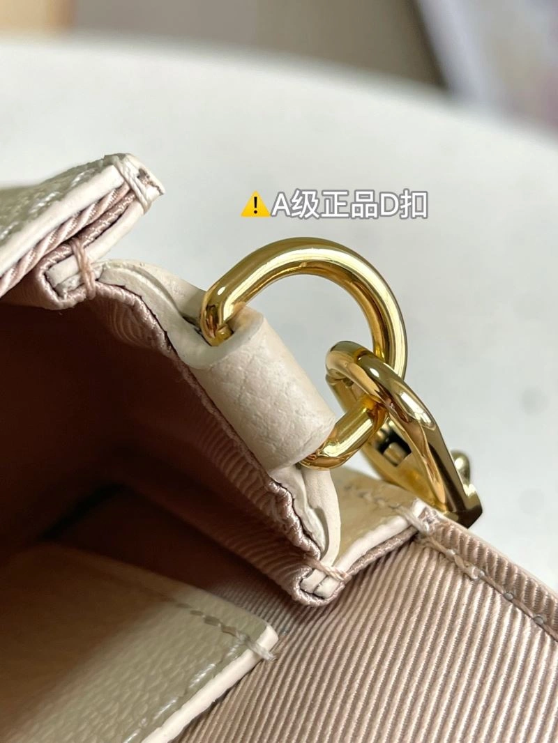 ZipUp Louis Vuitton Satchel Bags 93973