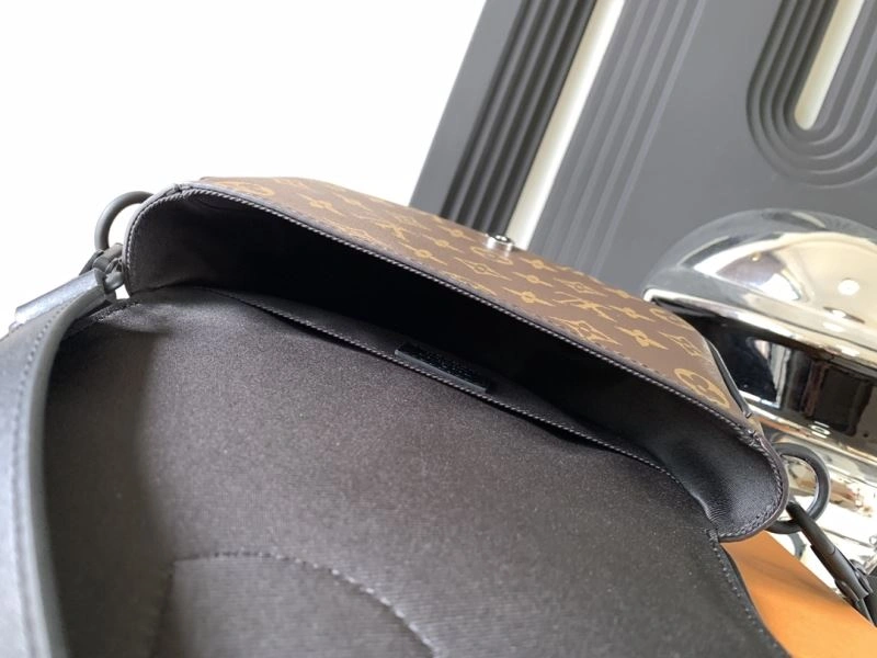Stretchable Louis Vuitton Satchel Bags 93767
