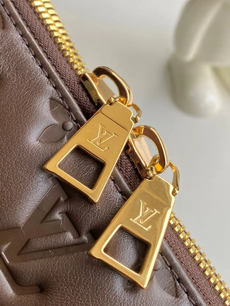 Stretchable Louis Vuitton Satchel Bags 43308